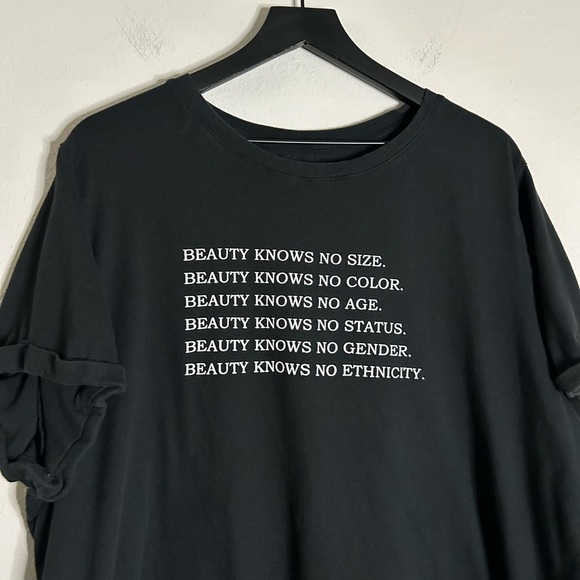Ava & Viv “Beauty Knows No” Statement Tee Size 3X - Picture 6 of 9